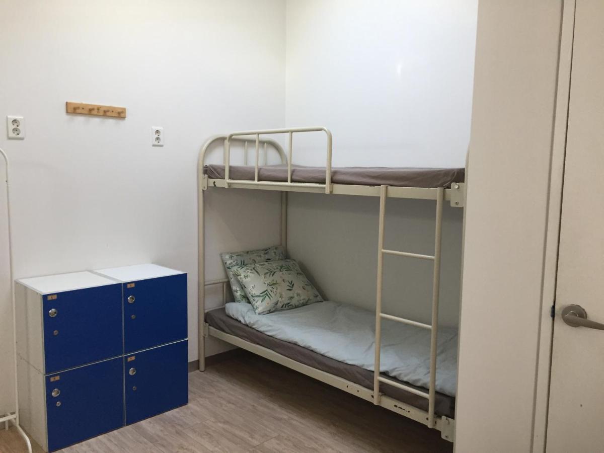 Inside Busan Hostel Экстерьер фото