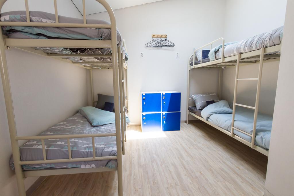 Inside Busan Hostel Экстерьер фото