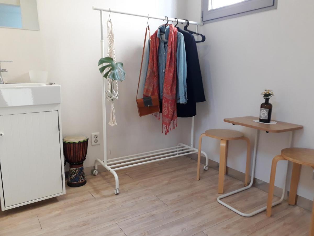 Inside Busan Hostel Экстерьер фото